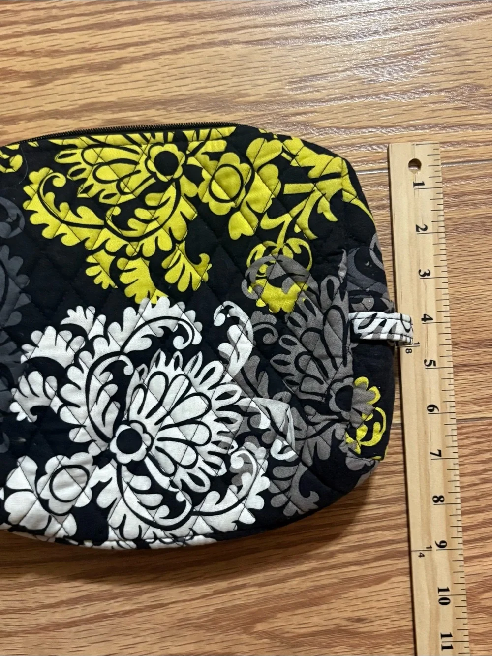 Vera Bradley Large Quilted Cosmetic Bag -Retired Baroque EUC